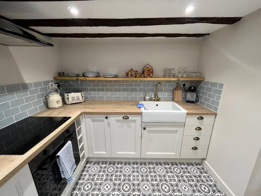 Historic Cambridgeshire Cottage Godmanchester Eksteriør bilde
